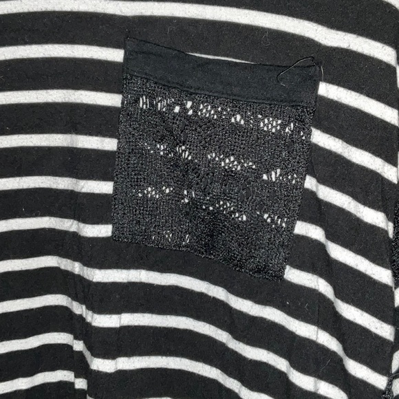 Cable & Gauge Black and White Long Sleeve Pullover - Picture 2 of 4